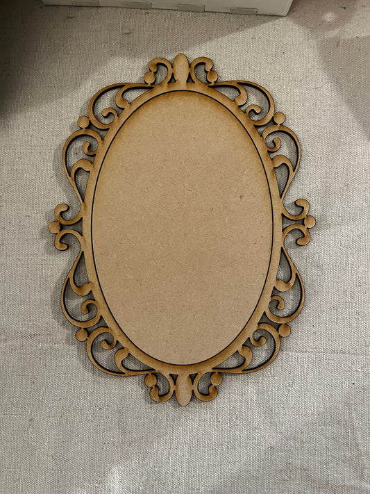 Vintage-Inspired Ornate Gallery Oval – Solid | 10"