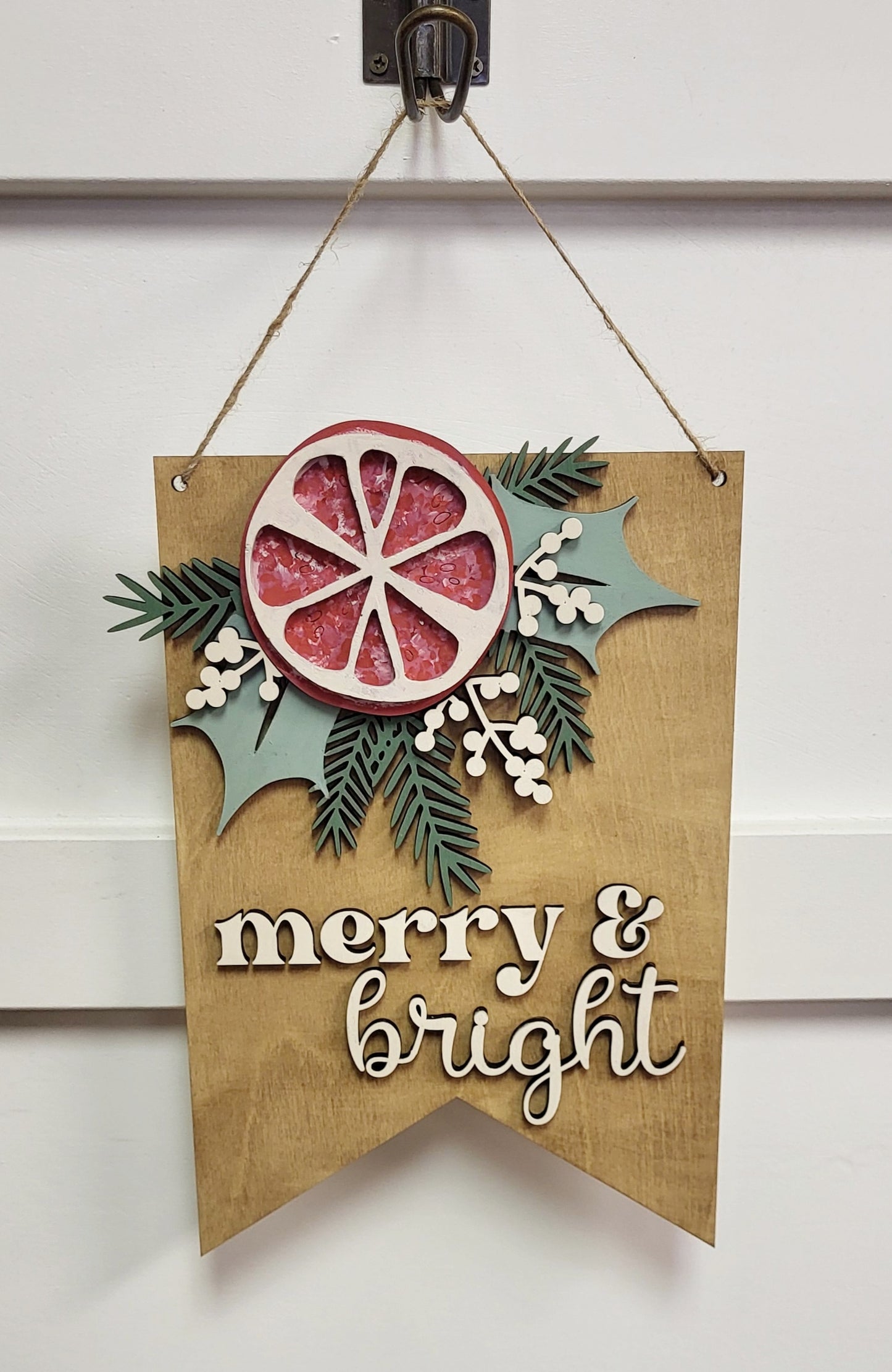 DIY Merry & Bright Wall Decor - unfinished DIY