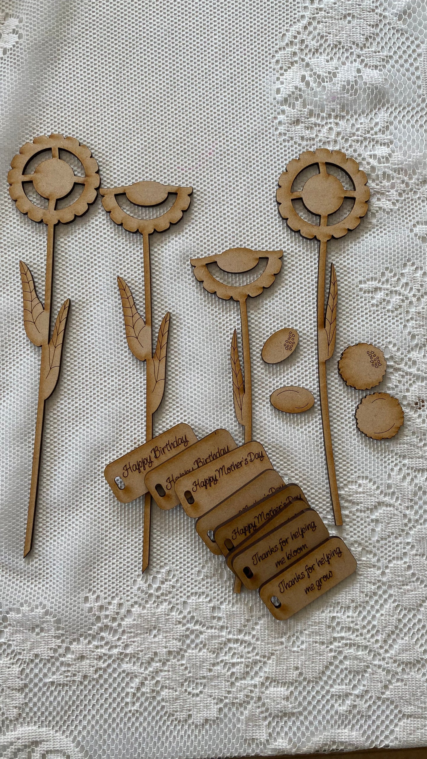 DIY Fabric Flower Picks Kit – Customizable Spring Craft with Bonus MDF Tags
