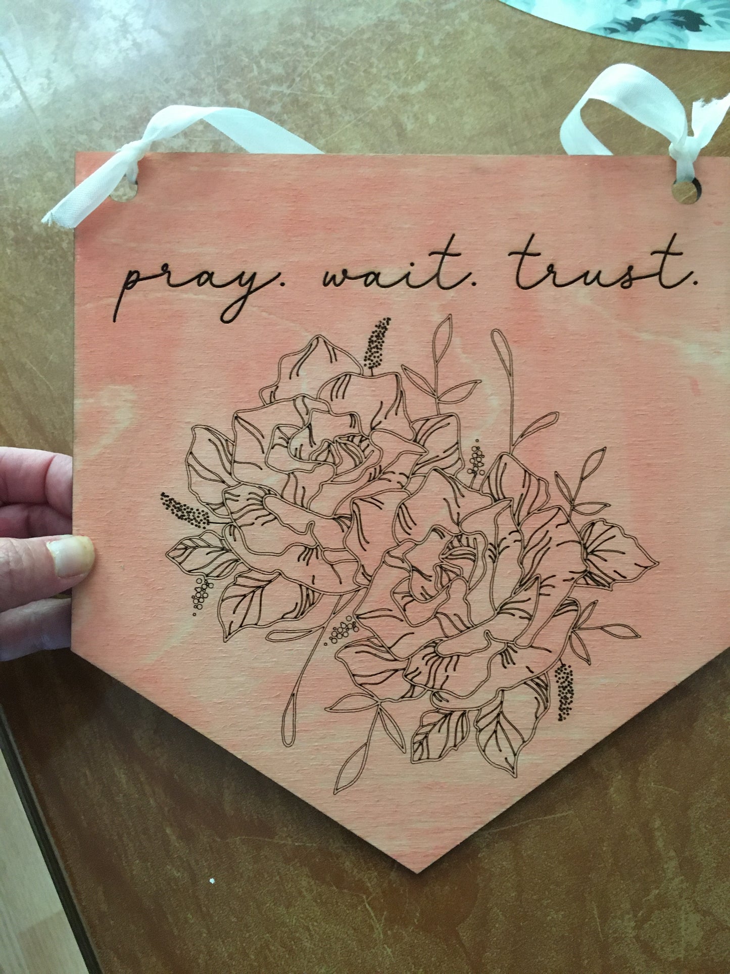 Pray Wait Trust floral Pendant
