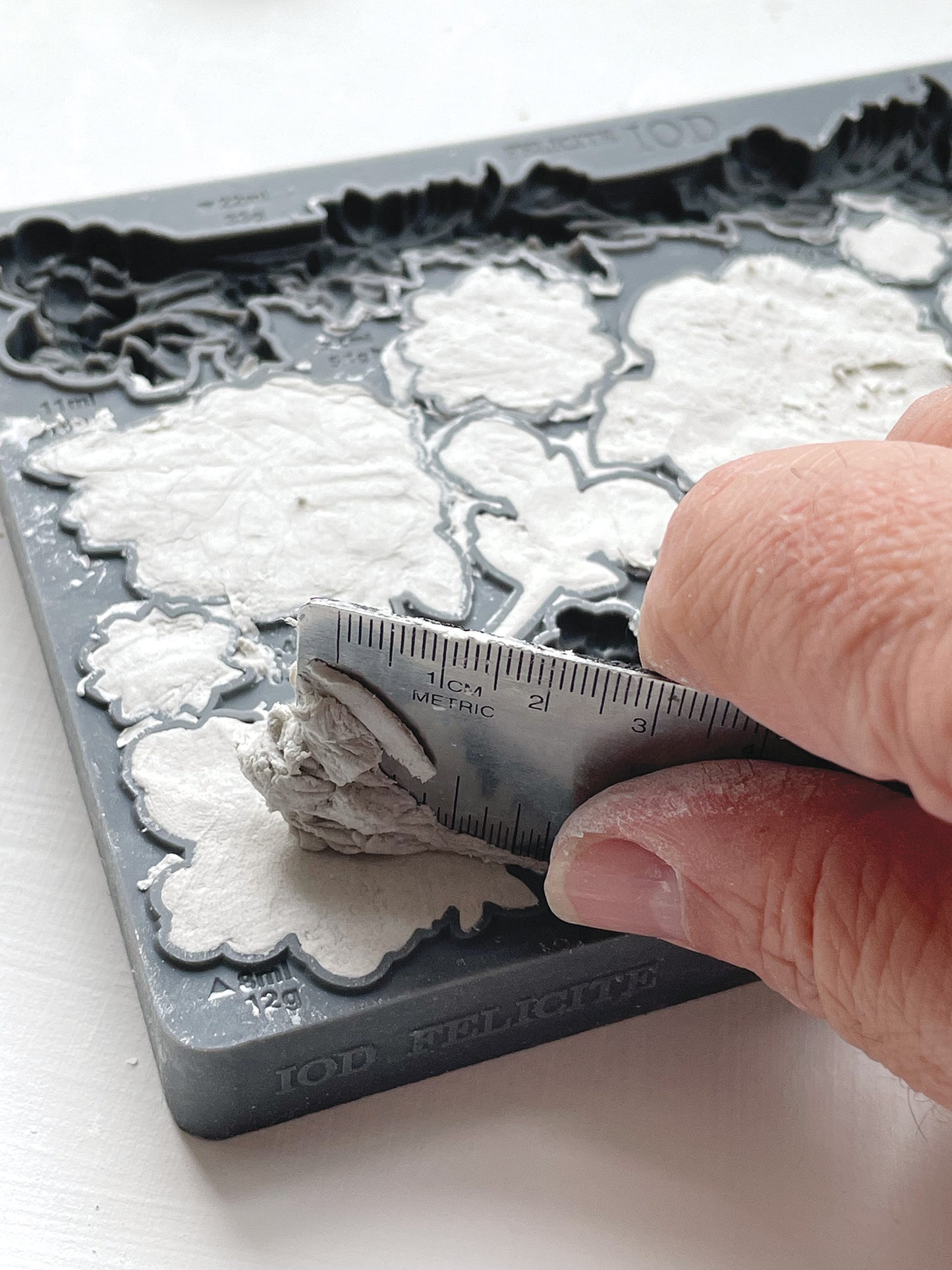 IOD - Felicite Décor Mould