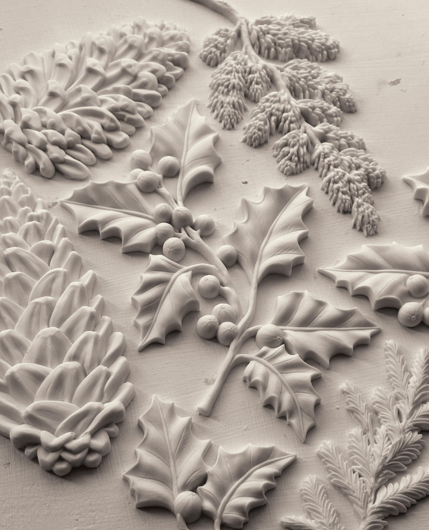 PRE- ORDER IOD - Winter Forage Décor Mould