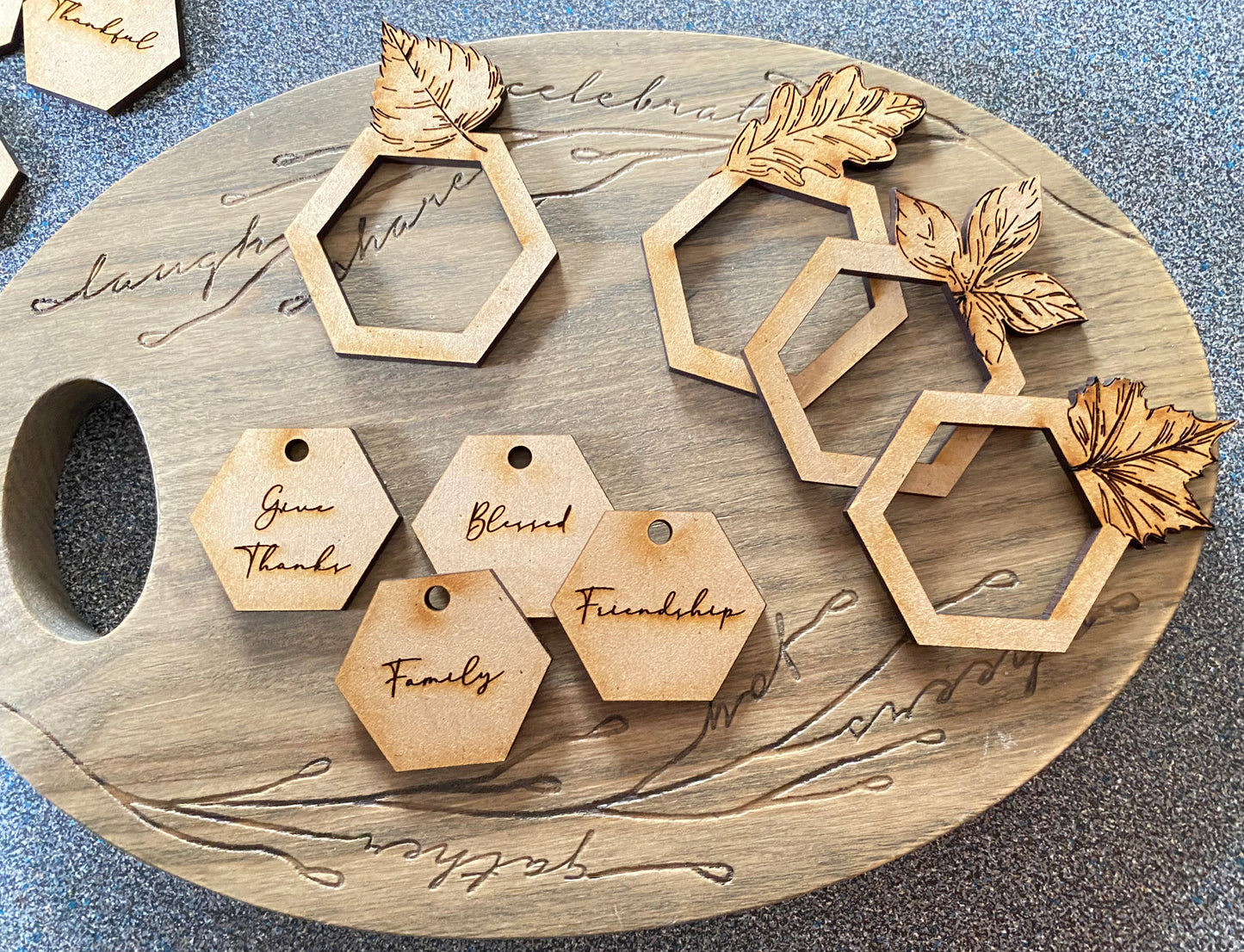 Thanksgiving Napkin Rings & Glass Charms – Unfinished Set of 9 | Engraved MDF Table Deco