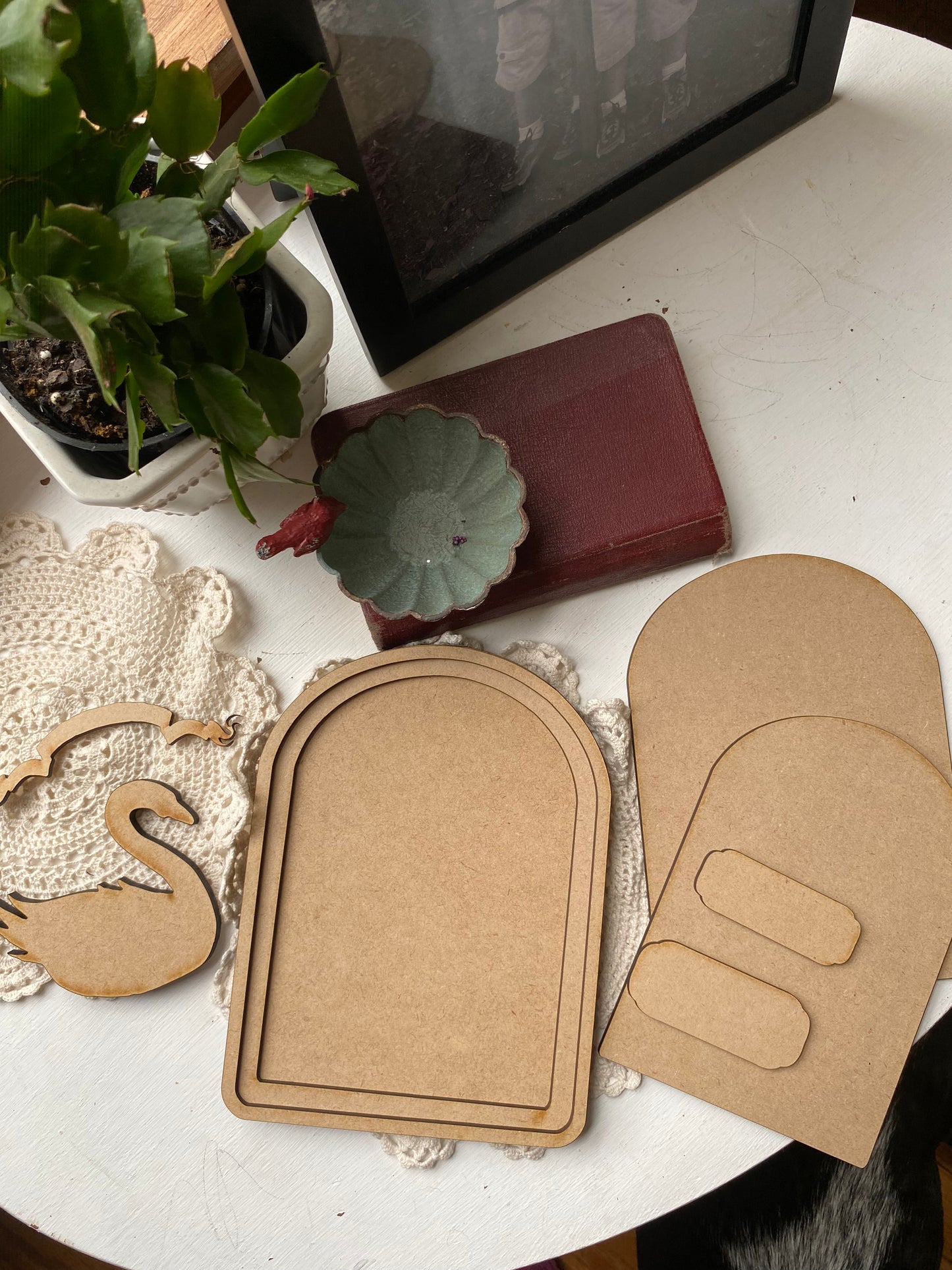 The Petite Arch Layered Frame - Mdf DIY Surface