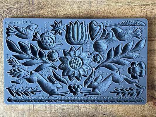 IOD  Primitive Décor Mould