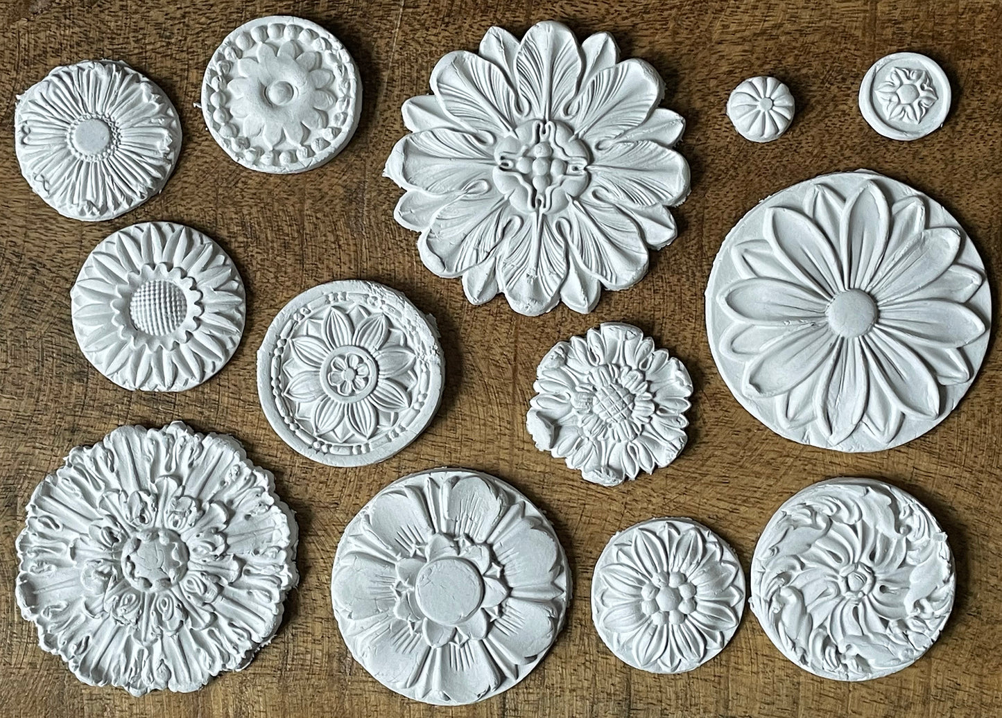 IOD Rosettes Décor Mould