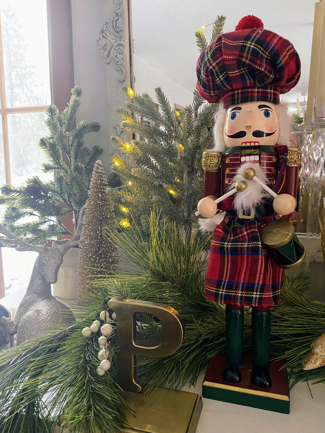 The Quiet Week Between Christmas and the New Year: A Gentle Creative Pause