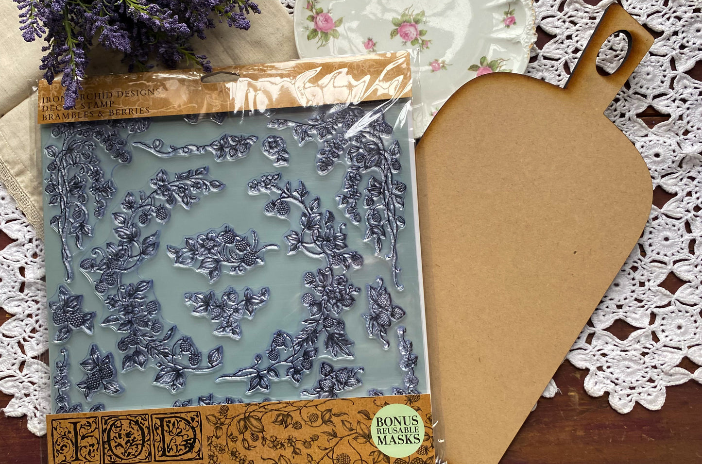 Rustic Cottage Stamp Bundle – Cutting Board + IOD Brambles & Berries