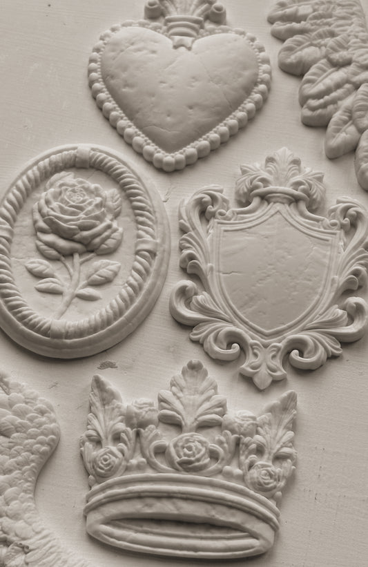 IOD -Heraldry Décor Mould