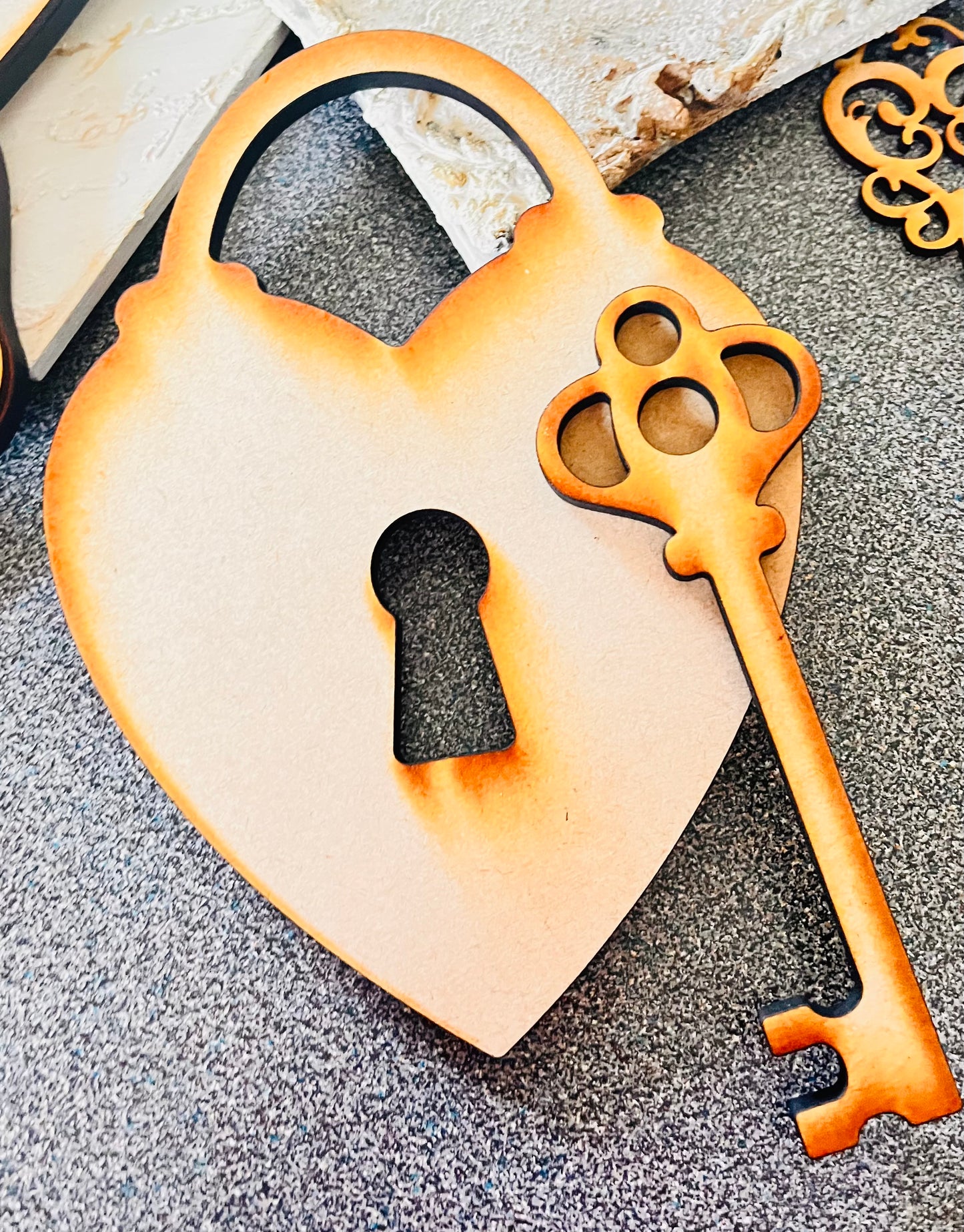 Heart Lock & Key – Large MDF Craft Surface