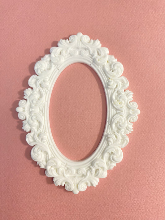 Medium Oval Ornamental Frame - Resin casting