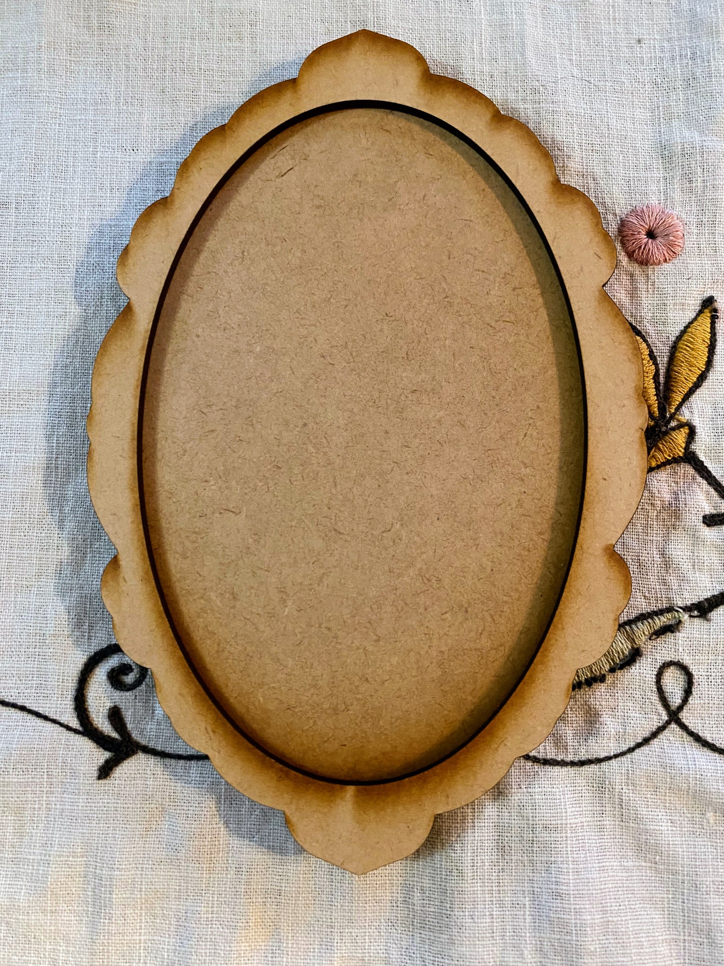 Oval Frame DIY Craft Surface | Layered Scalloped Base | 3 Sizes