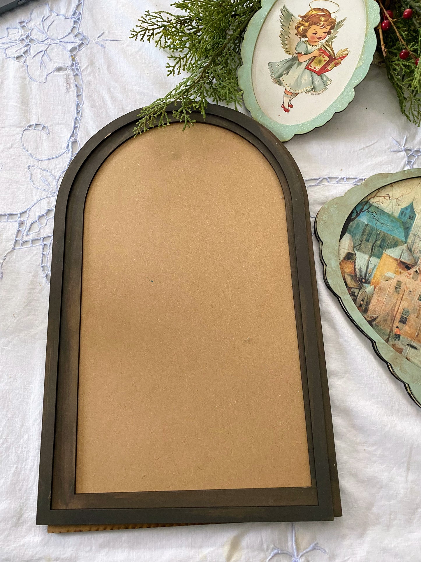 Exclusive 3-Layer Arched MDF Frame Surface – Interchangeable Inserts (Two Thickness Options)