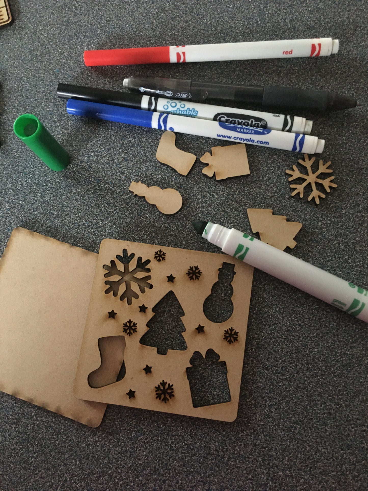 Christmas puzzle game - Elf  prop - DIY Unfinished